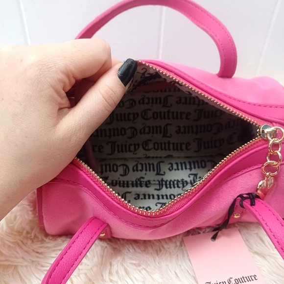 Juicy Couture Hot Piny Barrel Bag - Picture 5 of 7